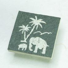 Load image into Gallery viewer, Assorted Gift-Pack of 25 Mini-Scratch Pads Elephant Mom &amp; Baby with Palm Tree