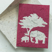 Load image into Gallery viewer, Greeting Card Elephant Mom &amp; Baby - Burgundy